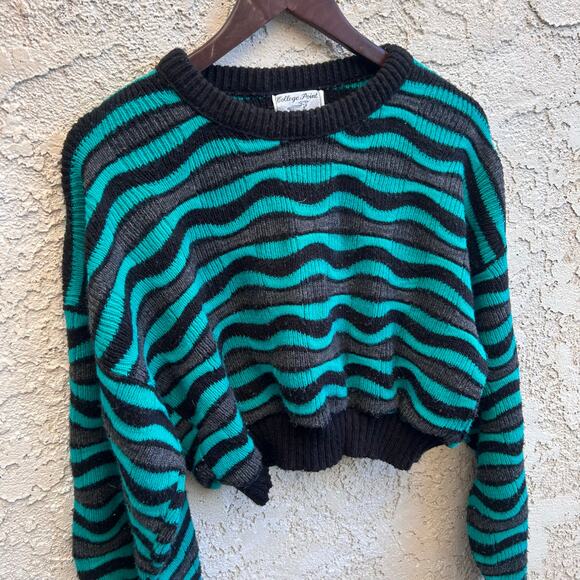 Vintage College Point Black Teal Striped Cropped Sweater Slouchy Knit Size - Picture 4 of 4